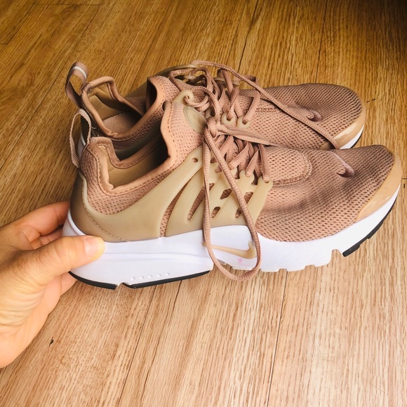 Nike Shoes - Nike air presto woman’s running shoes